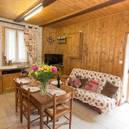 Maison De La Coutetta מורזין